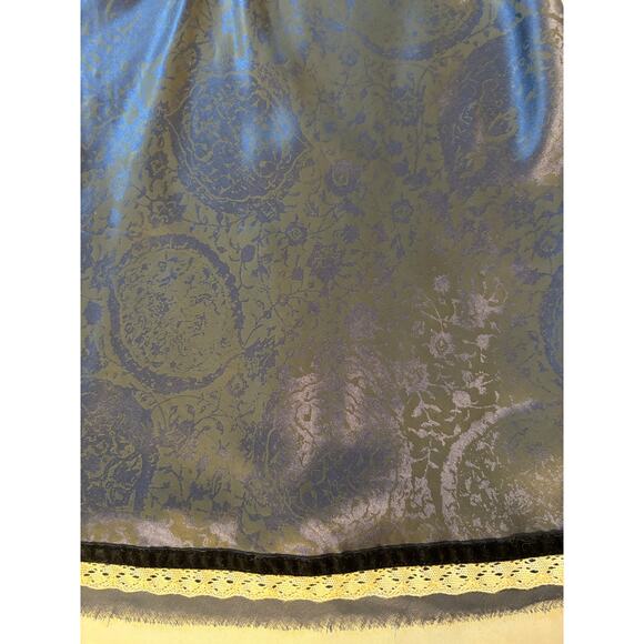 THE LIMITED Vintage Y2K Silk Crochet Sleeveless V-neck Camisole Tank - Picture 5 of 10